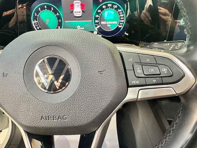 VOLKSWAGEN Golf 8ª serie Golf 1.0 eTSI EVO DSG Life