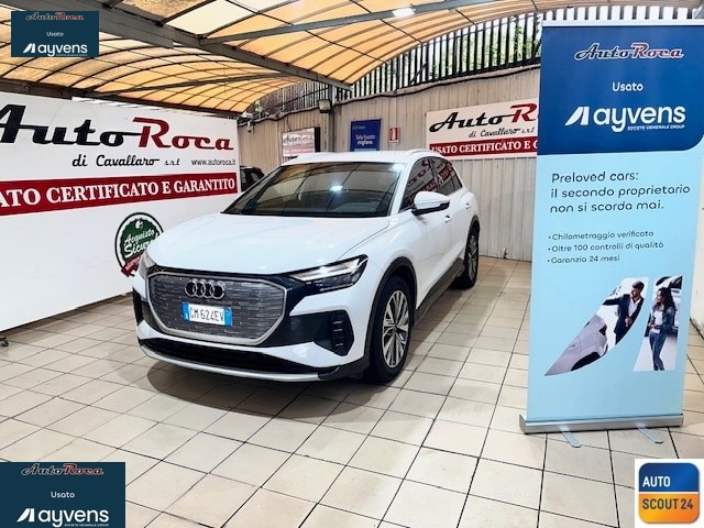 AUDI Q4 e-tron