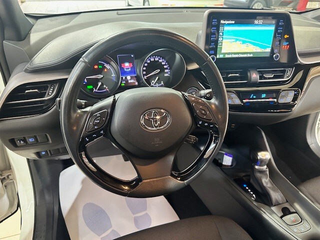 TOYOTA C-HR (2016-2023) C-HR 1.8 Hybrid E-CVT Business