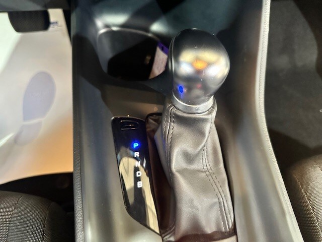 TOYOTA C-HR (2016-2023) C-HR 1.8 Hybrid E-CVT Business