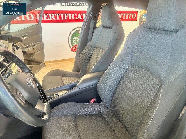 TOYOTA C-HR (2016-2023) C-HR 1.8 Hybrid E-CVT Business